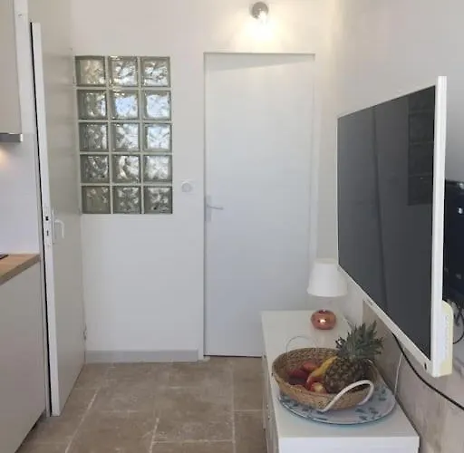 Bianca T2 - Terrasse - Parking - Calme - 1mn De La