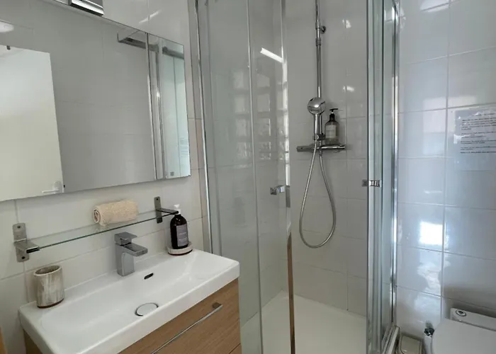 Bianca T2 - Terrasse - Parking - Calme - 1mn De La