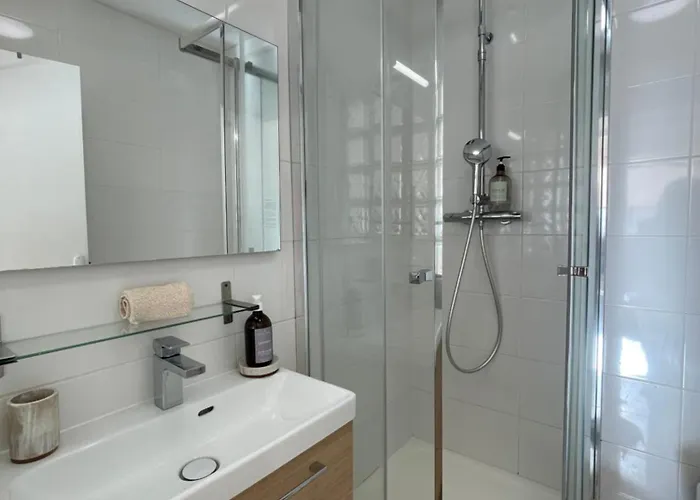 Bianca T2 - Terrasse - Parking - Calme - 1mn De La